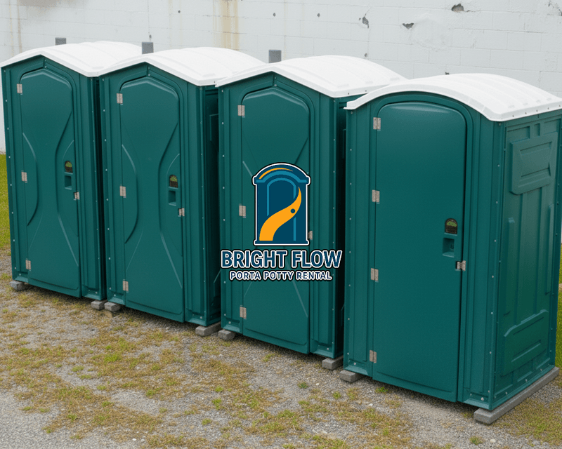 Standard porta potty